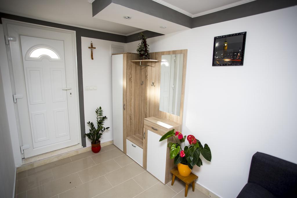 Apartments Vukman Trogir Kamer foto