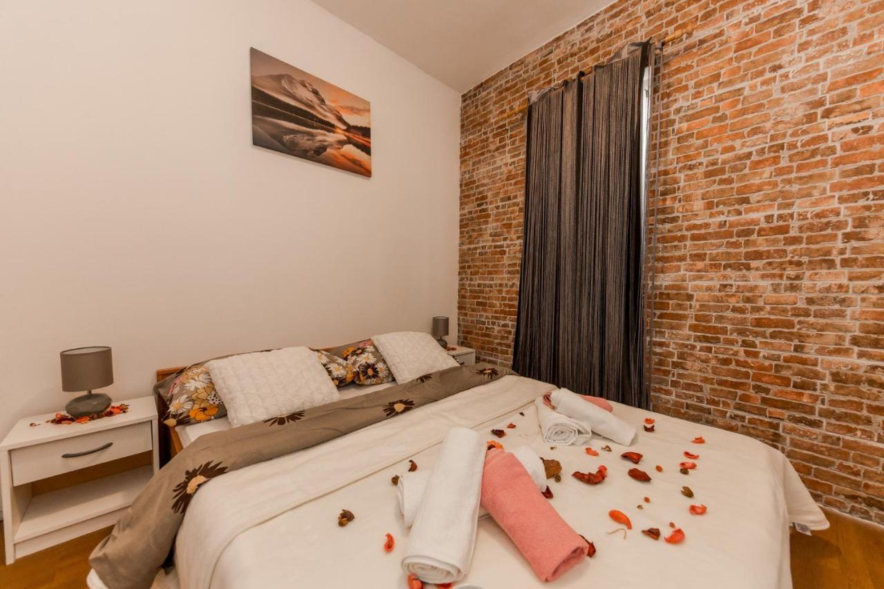 Apartments Vukman Trogir Buitenkant foto