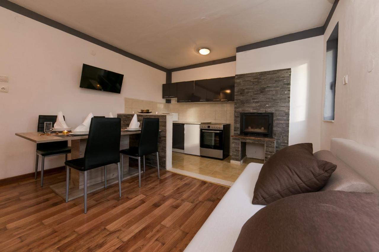 Apartments Vukman Trogir Buitenkant foto