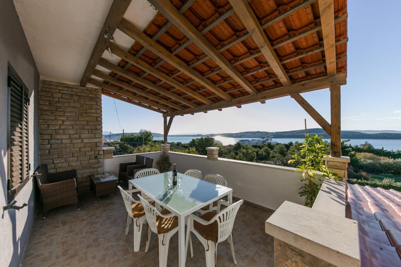 Apartments Vukman Trogir Buitenkant foto